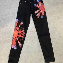 Ropa de diseñador Amires Jeans Pantalones de mezclilla Amies Fashion Brand New Colorful Paint Printing Slim Fit Black Feet Jeans Mens High Street Handsome Slim Pants Angustiado