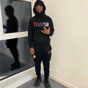 Vêtements de créateurs Sweat-shirts pour hommes Survêtements Sweats à capuche Trapstar Rouge Serviette noire Pull en peluche brodé pour hommes Femmes Coupe ample Pur coton Mode Populaire