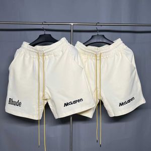 Ropa de diseñador Rhude x Mclaren Co Branded Letter Bordado Cordón Algodón puro Pantalones cortos casuales Pantalones intermedios Deportes High Street Parejas Joggers Ropa deportiva