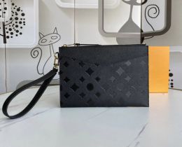 bolso de embrague de diseñador Daily Pouch monedero de lujo hombres mujeres billetera de cuero monederos tarjeteros largos con caja original bolsa de polvo M62937