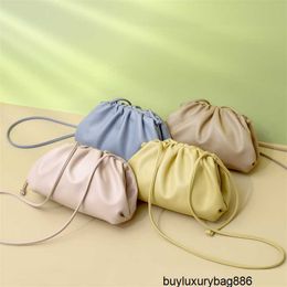 Pochette firmate BottegavVeneta Borse da donna Borsa da donna per piccoli gruppi Borsa a tracolla Borsa nuvola 2024 Nuova borsa Borsa sotto le ascelle Borsa Borsa Borsa per gnocchi HBEQ