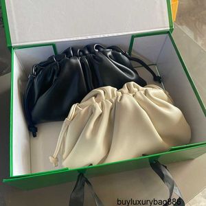 Designer clutch bags BottegavVeneta Dameszakjes Me Hot Selling Jeugd Veelzijdige lederen cloudtas Gerimpelde knoedeltas Dameshand met effen kleur Sing HBRJ