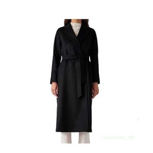 Manteau de créateur manteau coucher de luxe manteau maxmaras femmes noire en laine en laine de laine à coupe moyenne