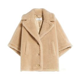 Designer Coats Cashmere Coats Luxe lagen Maxmaras dames beige grote revers teddy alpaca fur verdikt warme korte cape jas