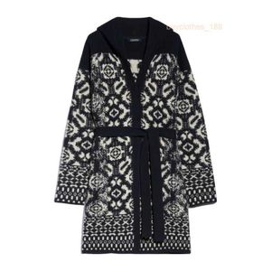Mouilles de créateurs Coats de cachemire Mouilles de luxe Max Mara Womens Nordic Style Jacquard Craft Wool Mélange Lace Up Coat