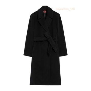 Maisons de créateurs Maits de cachemire Mouilles de luxe Max Maras Femmes Exquis Soft Casual Black Pure Pure Wool Tunic Woolin Coat