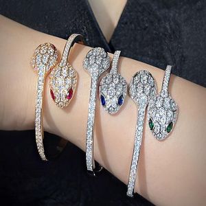 Designer Collection Style Bracelet Ouvert Femmes Lady Plaqué Or Couleur Incrustation Plein Zircon Diamant Double Têtes Serpent Snakelike Bangle