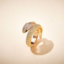 Diseñador Colección Estilo Anillo abierto Mujer Dama Pavimentado Diamante Champaign Color oro Elástico Cuentas completas Círculo único Serpiente Serpiente Anillos Joyería de alta calidad