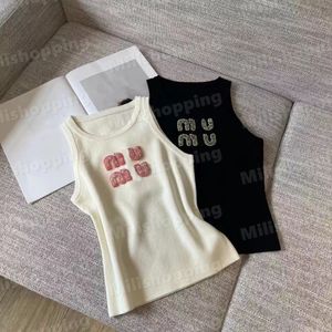 Miu dames kleding t -shirt ontwerper vrouwen sexy halter tops feest crop top geborduurde tanktop lente zomers backless shirt