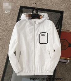 Version correcte de concepteur de la fermeture éclair à capuche imperméable pour hommes polyvalente haut de sport veste décontractée trench-coat 6IXM