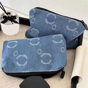 Sac cosmétique de créateur femme mode maquillage sac de maquillage portable Denim bleu sac de lavage marque lettre sac de lavage kits de toilette de luxe
