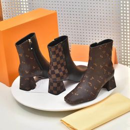 Botas de vaquero de diseñador Tacones altos Botines Mujer Negro Blanco Marrón Tobillo de cuero Zapatos 35-42 03