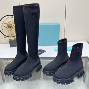 Winter Designer Monolith gebreide korte laarzen Elastische dames enkellaars Snelheidstrainers Laarsjes Hoge hak schoenen Maat 35-41