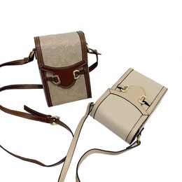 Sac de téléphone interbodal concepteur pour femmes Brand Mini Purse avec une chaîne Single Single Carte Coin Holder Ladies Bolso Mobile approprié P2934