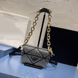 Designer crossbody tassen prad ketting hobo tas dame kristallen schoudertassen Vrouw Mode Ketting Handtassen driehoek zachte schapenvacht ketting portemonnee onderarm portemonnee