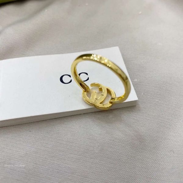 Designer Cucci Ring Luxury Designer Rings for Women Men Rings Letters Gold Coupages de mode Anneaux Engagement Cadeaux de vacances tendance 359