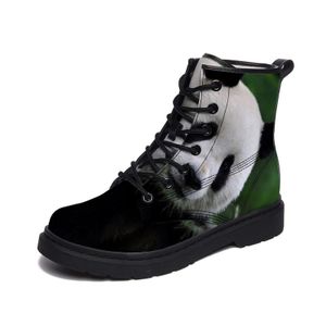 Designer Boots personnalisés hommes Chaussures femmes Triple Black Flat Mens Trainers Sports Flat Outdoors Sneakers Gai Taille 40
