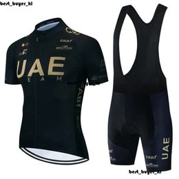Designer Cycling Jersey sets vêtements UAE Men's Suit Road Road Bike Uniform Bib Mtb Veste de vêtements masculins Pantalons courts Homme Cycle Spring Summer 466