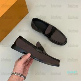 Ontwerper Damier Driving Shoes classic MAJOR LOAFER Donkerbruin geglazuurd leer Casual geklede herenschoen Rubber Nuds buitenzool Loafers Slip