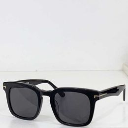 Gafas de sol Dax de diseñador FT0751 Gafas de sol rectangulares de lujo Lente de humo de marco de acetato negro 100% UV Protección TOGO en forma de T Men Vintage Gafas de alta calidad
