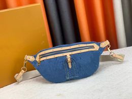 Designer Denim High Rise Bumbag Denim Sac à bandoulière High Rise avec sangle textile Sac de ceinture décontracté Luxe Hommes Femmes Taille Sac Bandoulière