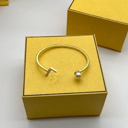 Pulsera de diseño de diseñador Puños de mujer Moda y ambiente Pulsera de diseñador Joyas Joyas de mujer Regalos