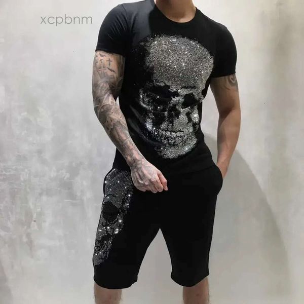 Designer Designer Rock Pleins Phillip Style Summer Men PP Philipps Plain T-shirt designer Hommes Chemise Diamond Skull Marque Vêtements Mode Chemises T-shirt Salut s