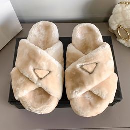 Designer-Designer Damen Hausschuhe Winter Flauschige Buchstaben Wolle Rutsche Pelzig Warme Sandalen Luxurys Bequeme Fuzzy Slipper Original Box