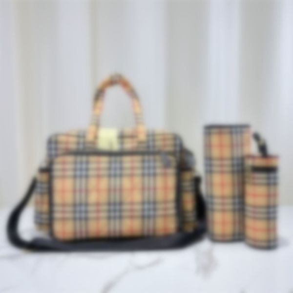 Sac à couches design imperméable à l'eau maman sac à couches trois pièces ensemble bébé fermeture éclair marron plaid imprimé ventes sac à dos messager couche A3