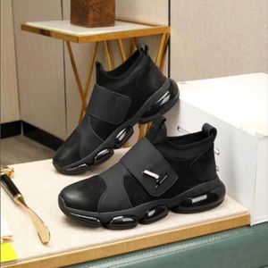 Designer Discovery Sneakers Mode paar lakleer Tech mesh metallic casual schoenen heren ronde kop comfortabele joggingschoenen 1.8 02