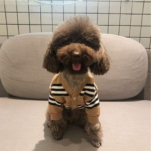 Designer Dog Apparel Cardigan Imprimé Bouton Chaud