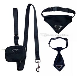 Juego de collar y correa de bandana para perro de diseñador con dispensador de monedero Collar de mascota duradero ajustable Corbata de cuello de gato Collares de perro formales de boda para perros pequeños y medianos S B193