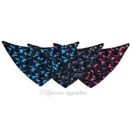 Designer Dog Bandana met knop Dog Apparel Verjaardag Dual Layer Scarf Soft Cotton Shark Patroon Triangle Bib Verstelbaar Pet Kerchief voor kleine middelgrote honden Zwart A574