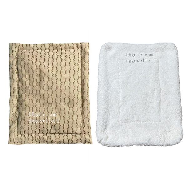 Couverture de créateur pour chiens, tapis classique avec lettres pour animaux de compagnie, housse réversible en polaire Sherpa anti-pipi pour canapé ou lit, protection de meubles résistante aux liquides pour petits chiens M39