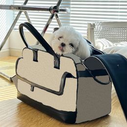 Bolsa de transporte para perros de diseño, caja de aire de salida para gato Pomeranian Marzis, logotipo de letra clásico impreso, bolso transpirable para mascotas, 40x23x31cm