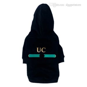 Diseñador de ropa para perros Marca Ropa para perros Algodón Perros Sudaderas con capucha Letras clásicas Impreso Abrigos de invierno de protección contra el frío Cachorro cálido Ropa para mascotas Color negro S A444