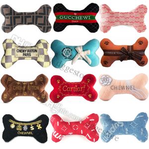 Designer Dog Toys Dog Fashion Hound Collection Unique Squeaky Plush Dog Toys Bone Passion for Fashion (Accessoires) pour chiots Petits chiens Photographie de fête H23