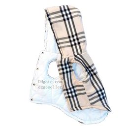 Vêtements de créateurs pour chiens Vêtements d'hiver classiques à carreaux pour chiens Coupe-vent Sweat à capuche pour chiot Doublé de coton Veste chaude pour animaux de compagnie Manteau pour animaux de compagnie par temps froid Gilet pour petit et moyen chien S A412