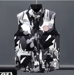 Diseñador Down Vest Chaquetas de bolsillo Parkas Cremallera de manga larga Insignias Hombres Downs Abrigo casual Tops de ganso canadiense Outwear Múltiples colores 4P6E
