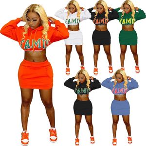 Ontwerperkledingsets voor dames Grote maten 2XL Herfst Lange mouw Capuchon Hoodie Crop top en rok Tweedelige sets Casual bijpassende set Casual outfits Groothandel kleding 9173