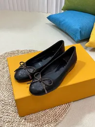 Zapatos de vestimenta de diseñador zapatos de plataforma triple de gran tamaño de terciopelo de terciopelo