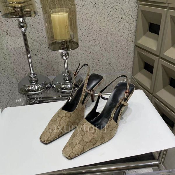 Designer Robe Chaussures Mode Femmes Slingbacks Haute Qualité Hot Drill Mesh Impression Cristaux Motif Étincelant Appartements Design Classique Soirée 36-42