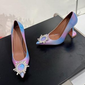 Designer Jurk schoenen voor dames Amina muaddi mode Luxe glans diamant kristal Zonnebloem gesp pumps sexy Transparant PVC 9.5CM hoge hakken shoe35-42