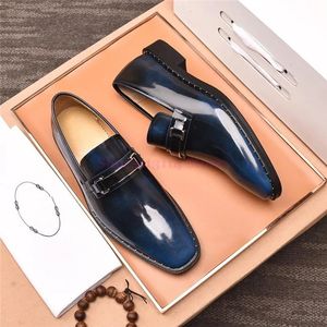 Designer kledingschoenen heren driehoek logo merk echt leer luxe bruiloft casual kantoor loafers mode slip op bootschoen