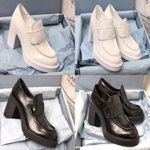 Designerkleding Schoenen Dames Hoge Hakken Sandalen Leren Loafers Driehoek Zwart Wit Met Doos 521