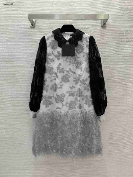 Robe de créateur Robes pour femmes Jupes de marque Mode LOGO Robe à pompon en argent Femmes dîner de luxe Perlé diamant décolleté décoration jupe longue Mar 29