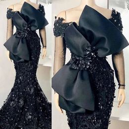 Designer -jurken Black Mermaid Evening kralen 3D bloemen applique kristallen van de schouder op maat gemaakte grote boog satijnen prom feestjurk