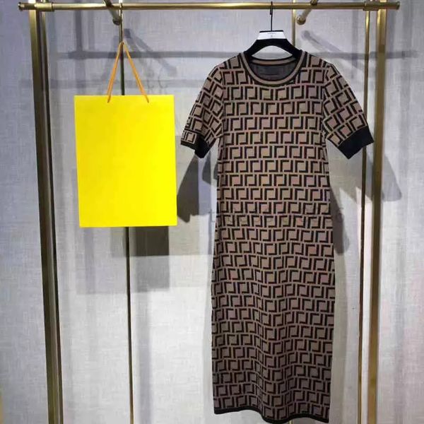 Vestidos de diseñador para mujer Vestido de moda Carta completa Vestido clásico de punto vintage Suéteres lujosos Cárdigan De Malha Manga corta Manga larga 5 tipos