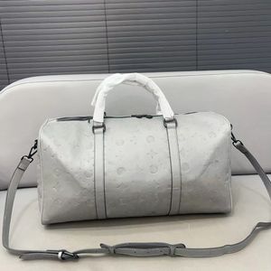 Designer Duffle Bag Luxury Travel Bag Mannen die mode dames in reliëf maken merk handtassen echte lederen handtas schoudertassen vrouw