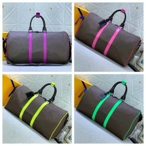 Diseñador Bolsas de lona Moda Clásico Laggages Bolso Rojo Rayas verdes Bolsas de viaje Equipaje Bolsas de viaje de fin de semana Hombres Mujeres Equipajes Viajes Bolso Bolso de mano